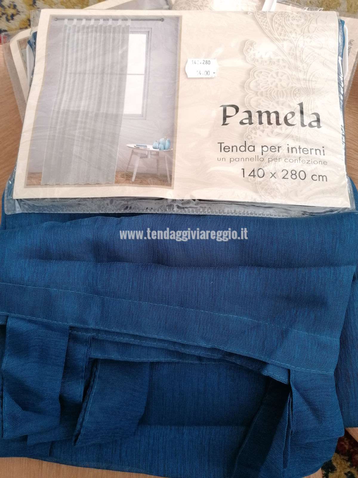 Tenda confezionata con passanti PAMELA